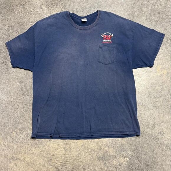 Gildan Other - Gildan Men's Navy and Blue T-shirt